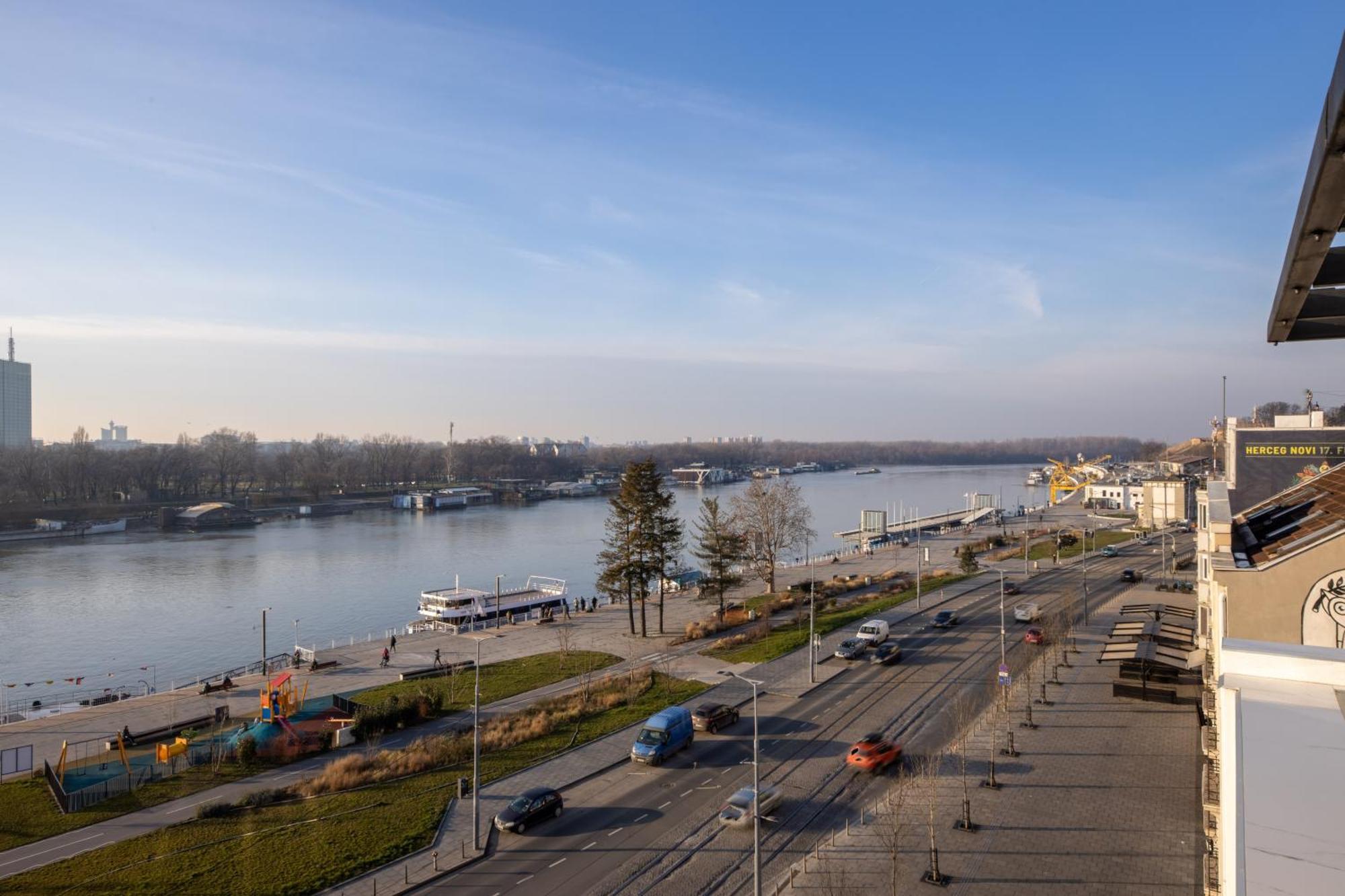 Calisi Hotel Белград Екстериор снимка